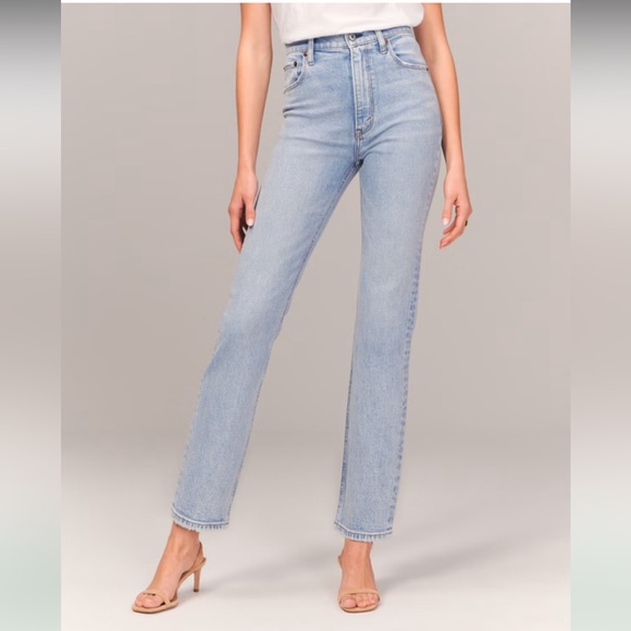 Abercrombie & Fitch Denim - Abercrombie & Fitch Ankle Straight Ultra High Rise Curve Love Jeans 10 / 30 S